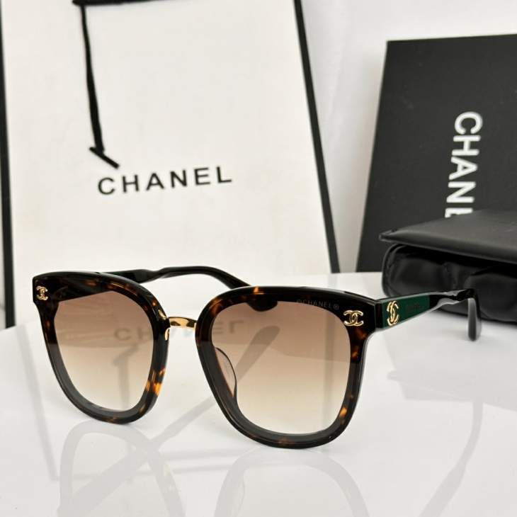 Picture of Chanel Sunglasses _SKUfw79398766fw